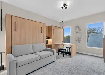 The St Laurent Social Club & Guest Rooms hotel thumbnail 3