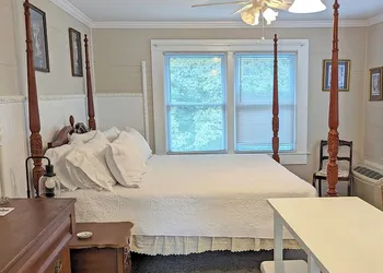 The Sautee Inn Bed & Breakfast hotel thumbnail 3