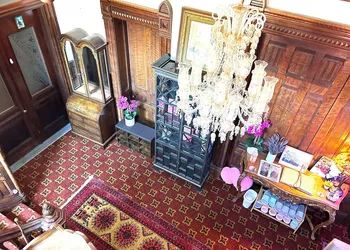 Pinc Lady Mansion hotel thumbnail 3