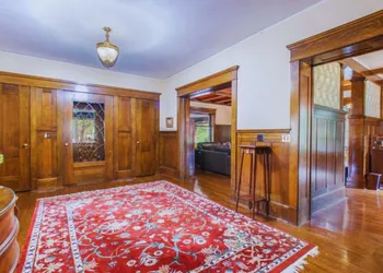 Martha's Bed and Breakfast hotel thumbnail 2