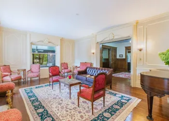 Martha's Bed and Breakfast hotel thumbnail 6