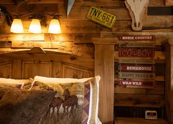 Flat Creek Lodge hotel thumbnail 2