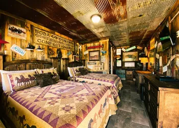 Flat Creek Lodge hotel thumbnail 3