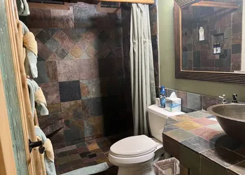 Mango Suite hotel thumbnail 5
