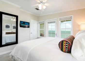 Little Torch Cottages hotel thumbnail 3
