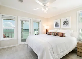Little Torch Cottages hotel thumbnail 5