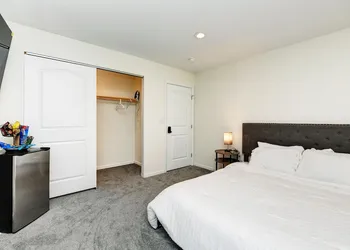CG Suites hotel thumbnail 4