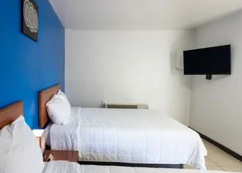 American Inn hotel thumbnail 6