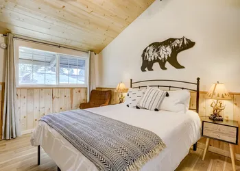 Tahoe Mountain inn hotel thumbnail 5