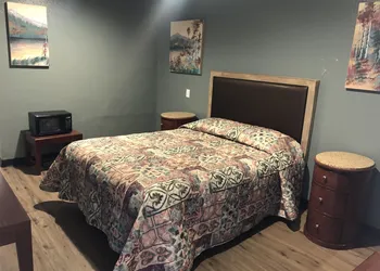 Kings Castle Motel hotel thumbnail 3
