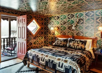 Urban Cowboy Lodge hotel thumbnail 8