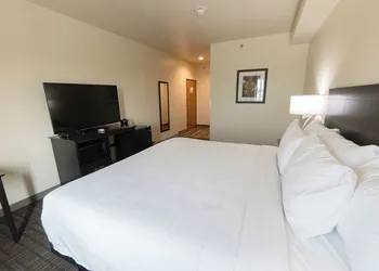 Cobblestone Inn & Suites - Sheldon hotel thumbnail 7