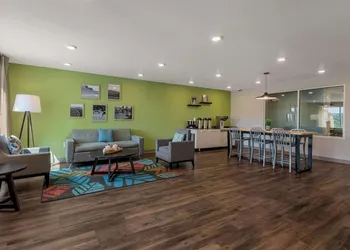 WoodSpring Suites Roanoke hotel thumbnail 2