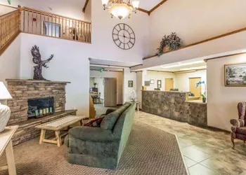 Wingate by Wyndham New Castle - Glenwood Springs hotel thumbnail 4