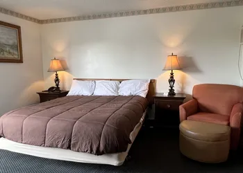 American Inn hotel thumbnail 3