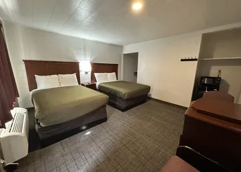 Llano Motel hotel thumbnail 5