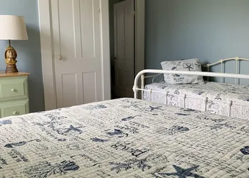 Captain Sweetser's Inn hotel thumbnail 6