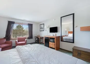 Snow Chasers Lodge hotel thumbnail 8