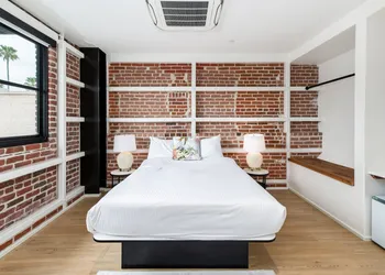 The Brick Hotel hotel thumbnail 7