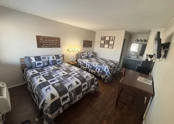 Yellow Diamond Inn hotel thumbnail 6