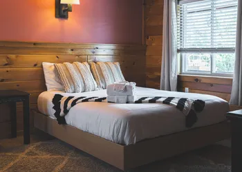 Wolfjaw Lodge hotel thumbnail 7