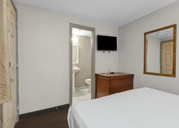Edison Motor Lodge hotel thumbnail 7