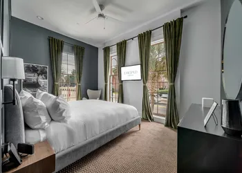 The Emerald Boutique Stays hotel thumbnail 6