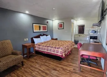 Executive Inn hotel thumbnail 4