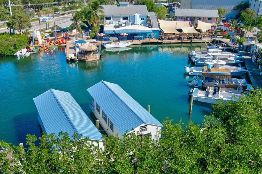 Aqua Lodges at Hurricane Hole Marina hotel detail image 2