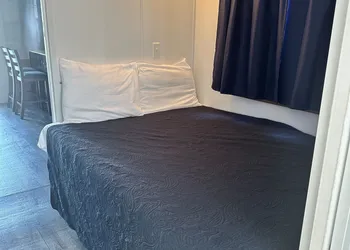 Aqua Lodges at Hurricane Hole Marina hotel thumbnail 5