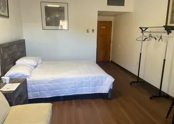 Rolling Pines Golf & Banquet Facility hotel thumbnail 3