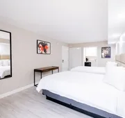 300 Tenth hotel detail image 3
