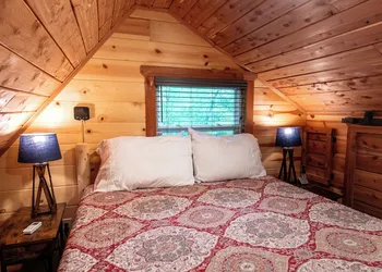 Windstorm Cabin hotel thumbnail 5