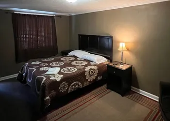 The Travelers Inn hotel thumbnail 4