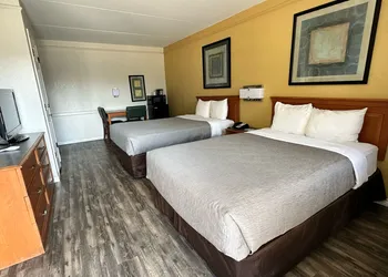 Baymont by Wyndham Nacogdoches Near University hotel thumbnail 7