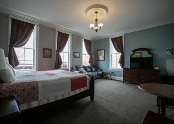 Nauvoo Temple House Hotel hotel thumbnail 8