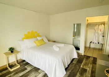 Nirvana Hotel hotel thumbnail 5