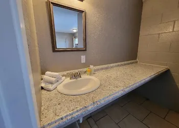 Five Star Inn hotel thumbnail 8
