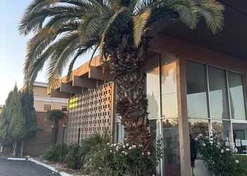 Royal Motel Tracy hotel thumbnail 2