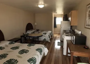 Cruz In Motel hotel thumbnail 6
