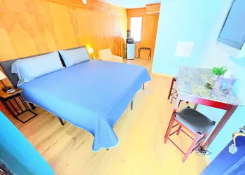 Hillcrest Motel hotel thumbnail 2