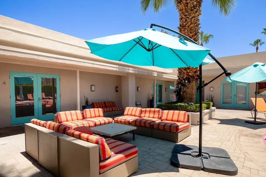 Poolside Fun King Suite hotel detail image 6