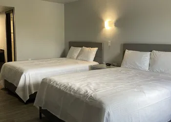 Schmidt's Creek Hotel hotel thumbnail 6
