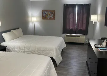 Schmidt's Creek Hotel hotel thumbnail 7