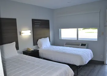 Noble Suites Jacksonville hotel thumbnail 4