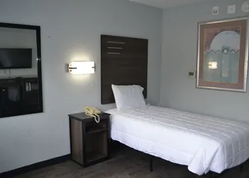 Noble Suites Jacksonville hotel thumbnail 5
