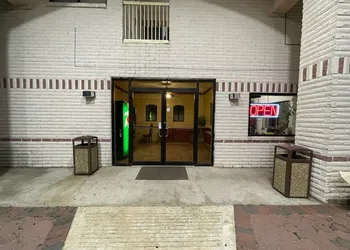 Woodland Inn & Suites hotel thumbnail 2