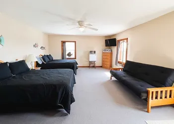 Beaver Dam Dive Shop and Resort hotel thumbnail 5