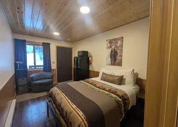 Saganaga Lodge hotel thumbnail 3