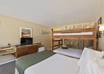 Birch Glen Lodge hotel thumbnail 4